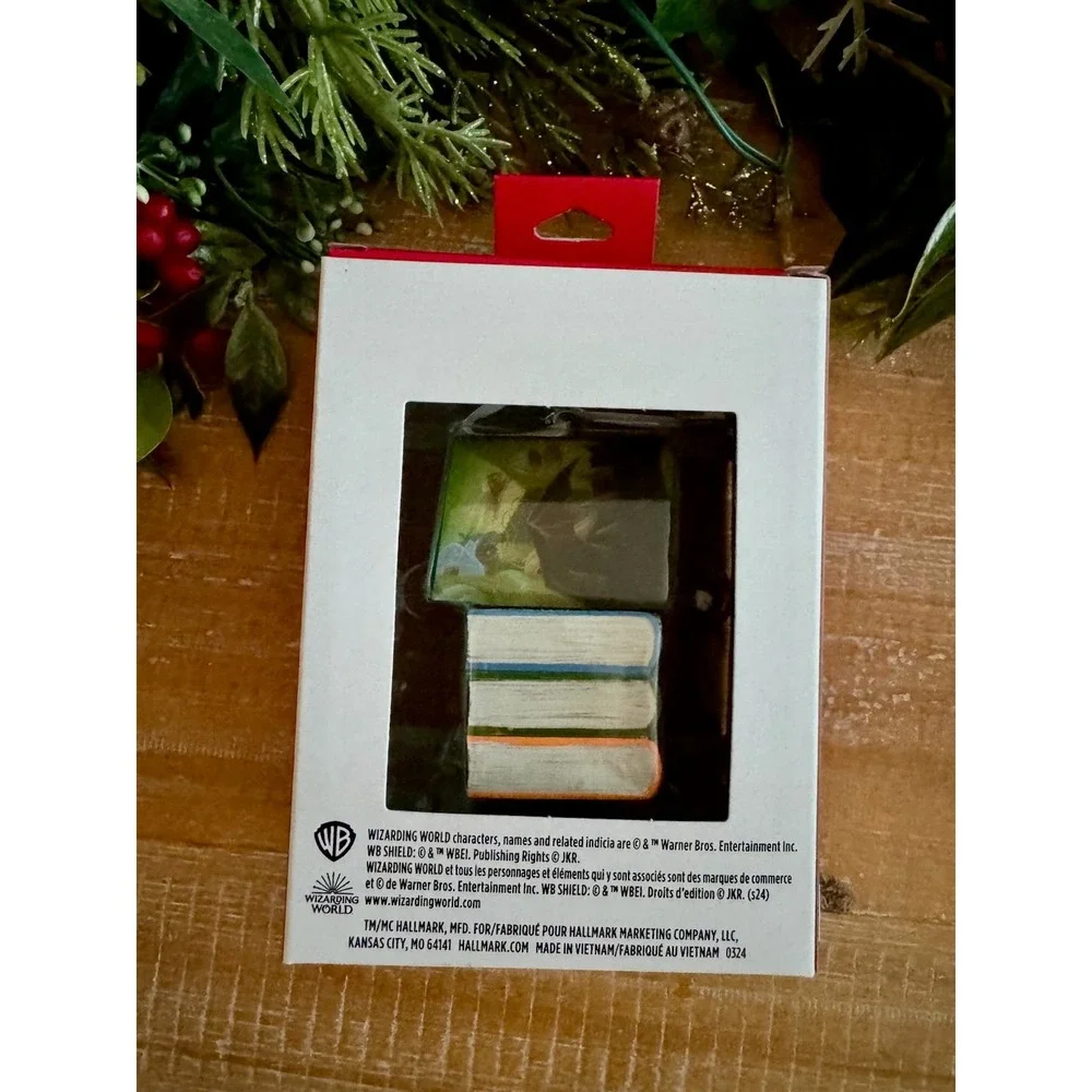 2024 Hallmark Harry Potter Book and Wand Christmas Tree Ornament New